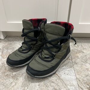 Sorel Whitney Short Lace boots